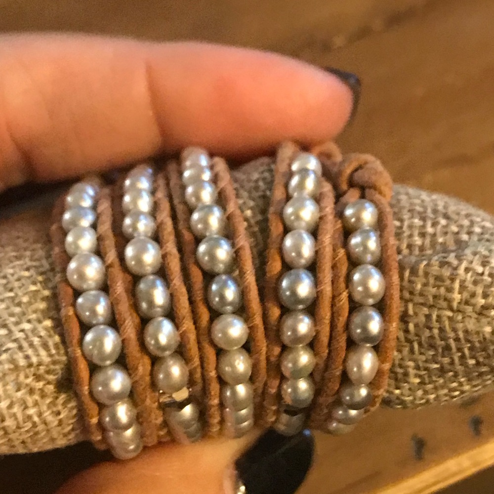 Chan Luu Gray Pearl 5 Wrap Bracelet - Picture 2 of 5